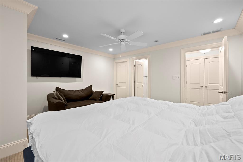 Outer Ladue Drive - Residential