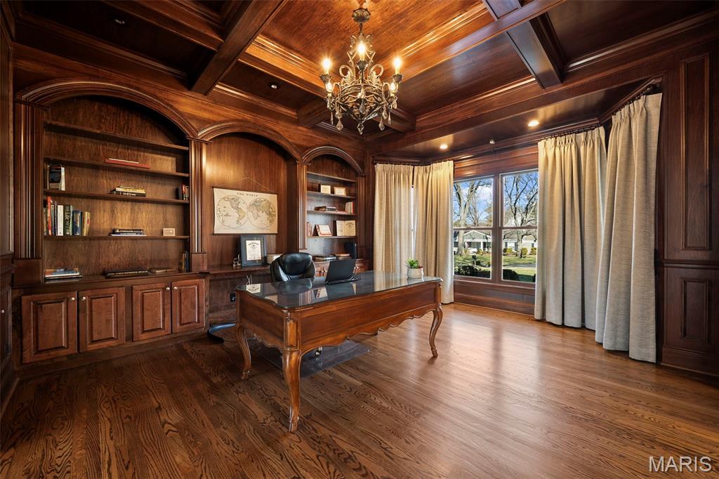 Outer Ladue Drive - Residential