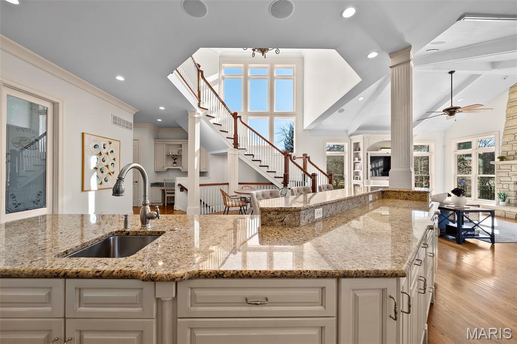 Outer Ladue Drive - Residential