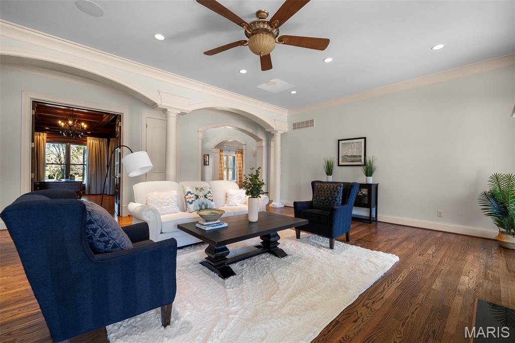 Outer Ladue Drive - Residential