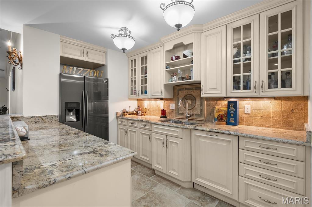 Outer Ladue Drive - Residential