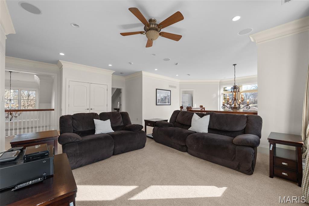 Outer Ladue Drive - Residential