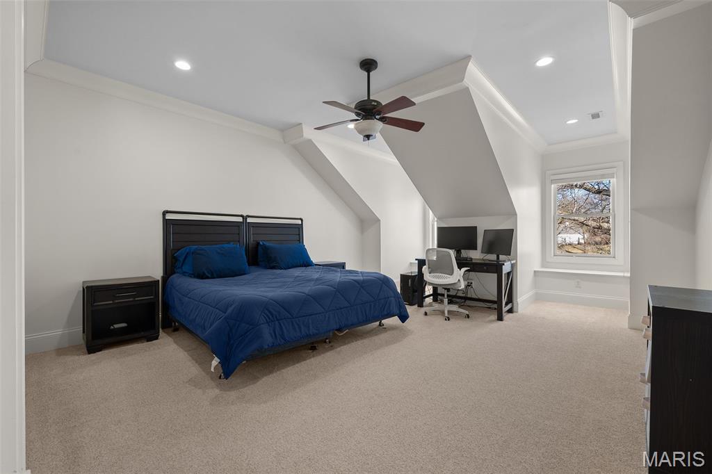 Outer Ladue Drive - Residential