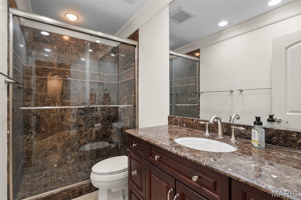 Outer Ladue Drive - Residential