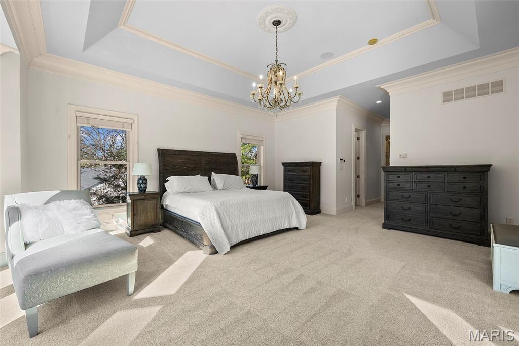 Outer Ladue Drive - Residential