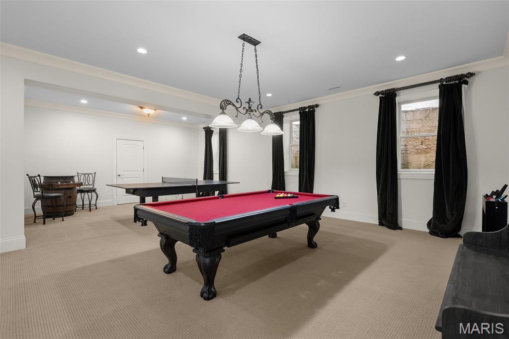 Outer Ladue Drive - Residential