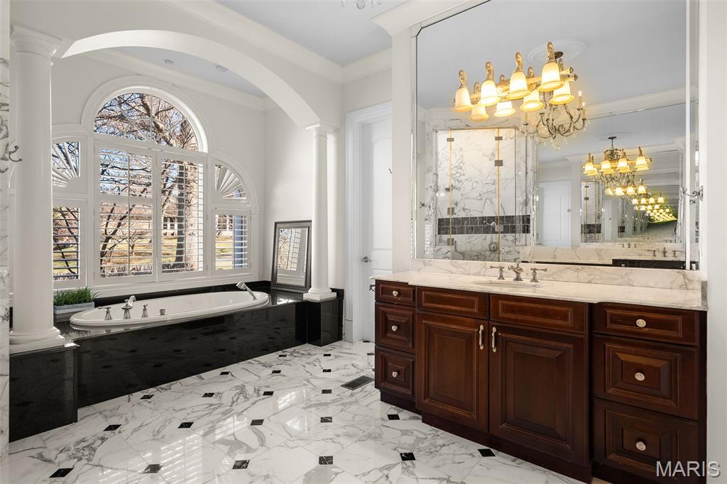 Outer Ladue Drive - Residential