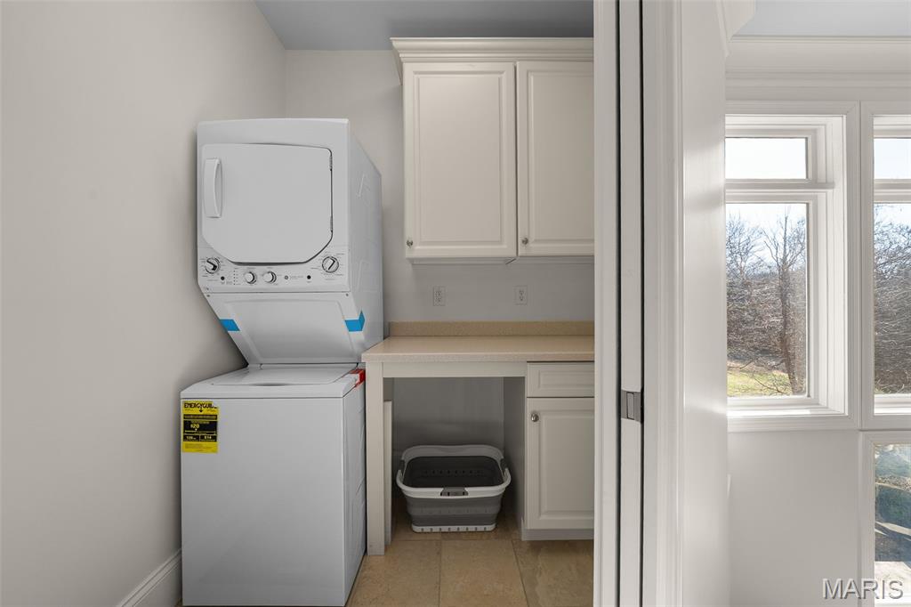 Outer Ladue Drive - Residential