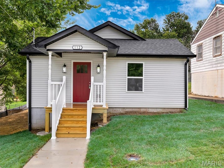 Photo 1 of 41 — 112 E Franklin Street, Pacific, MO 63069