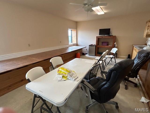 0000 - Commercial Sale