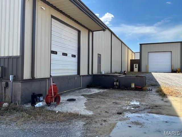 0000 - Commercial Sale