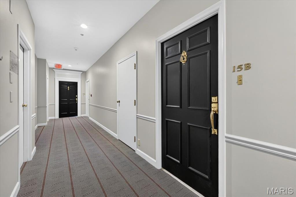 816 S Hanley Road 15B