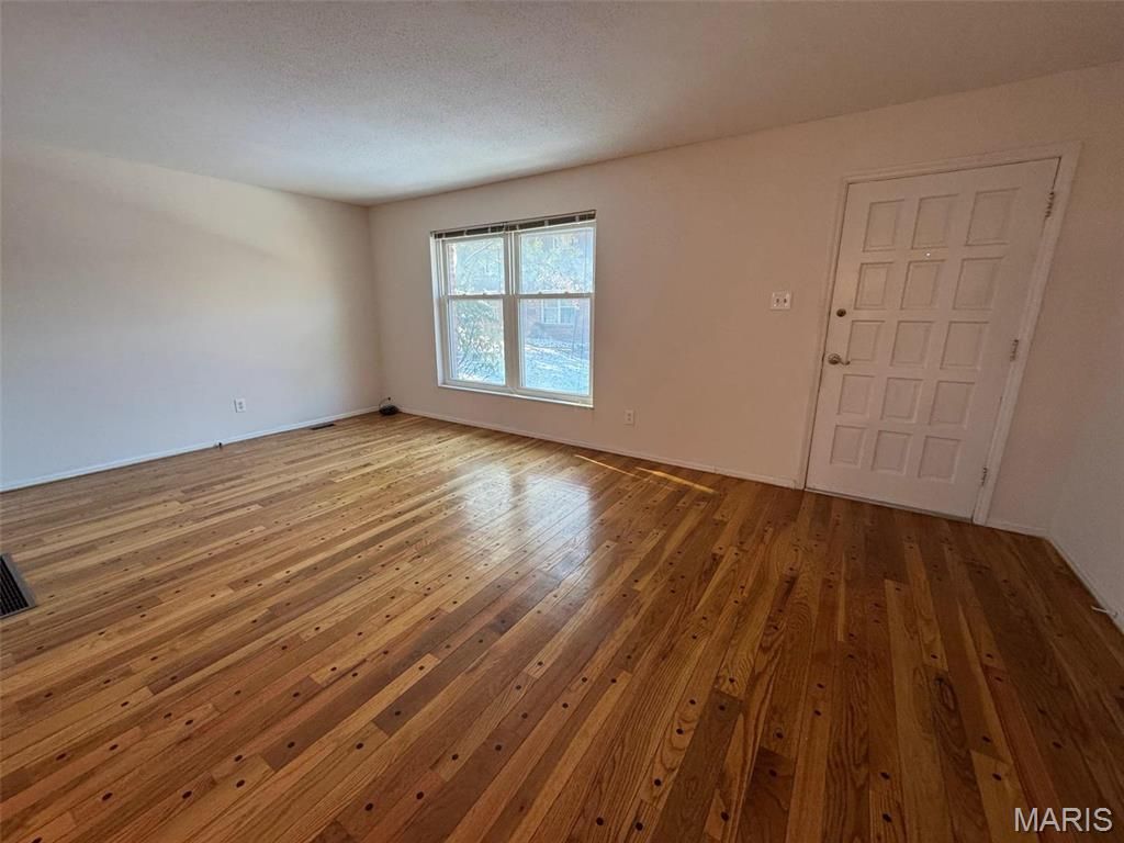 Photo of 13573 Coliseum Drive, Chesterfield, MO 63017 (MLS # 26024657)