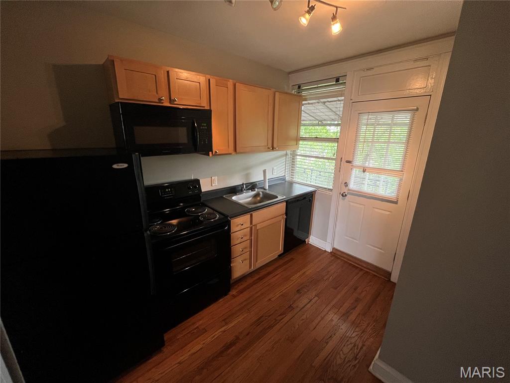 Oakland Park - Residential Income