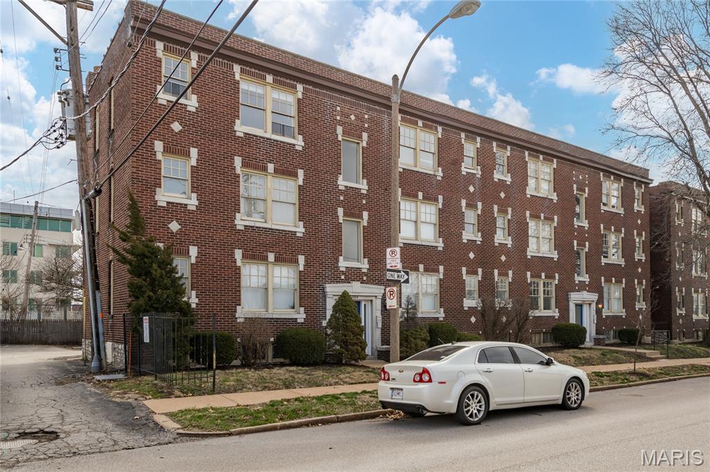 Oakland Park - Residential Income