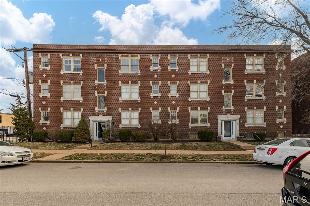 1014 Oakview Place