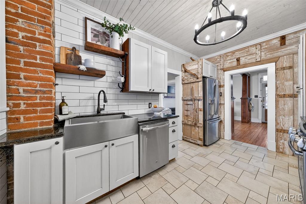 Shields Sub Of Sutton Tr - Residential