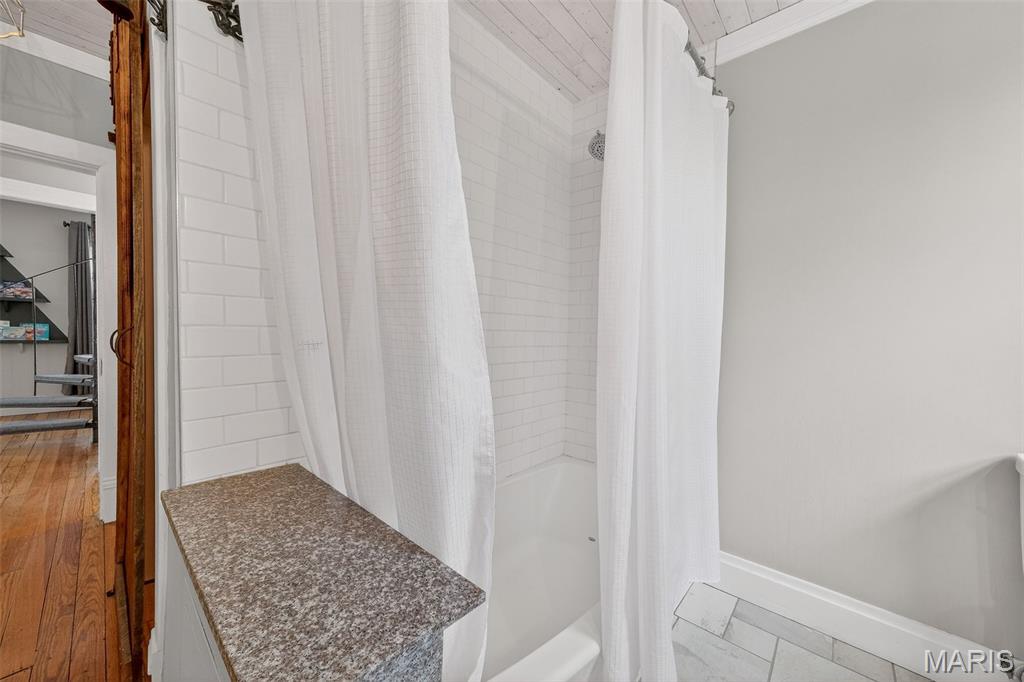 Shields Sub Of Sutton Tr - Residential