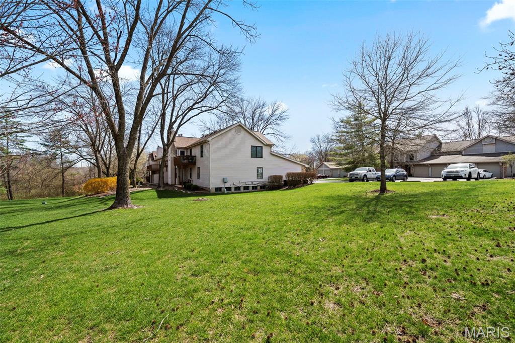 Treetop Condo One-M - Residential