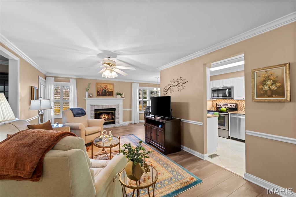 Treetop Condo One-M - Residential