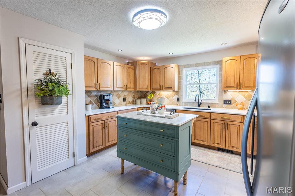 Woodland Hills Estate - Residential