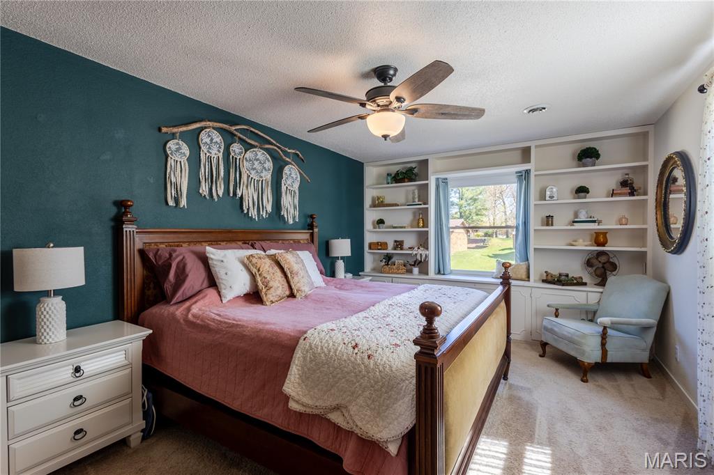 Woodland Hills Estate - Residential