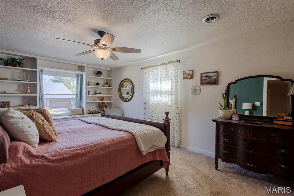 Woodland Hills Estate - Residential