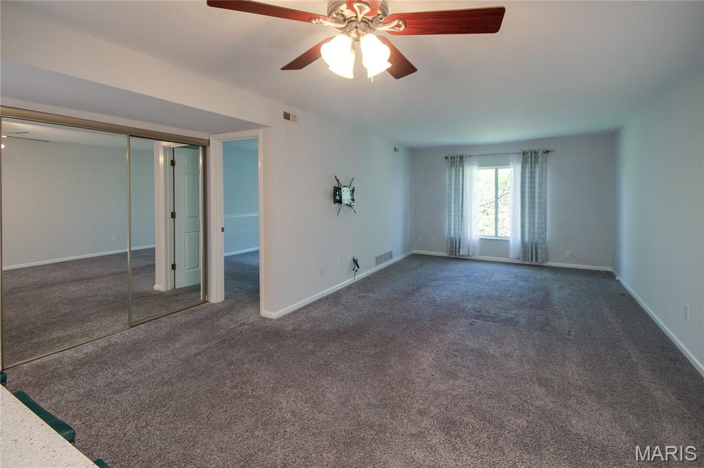 Carriage House Manor Condo Ph - Residential