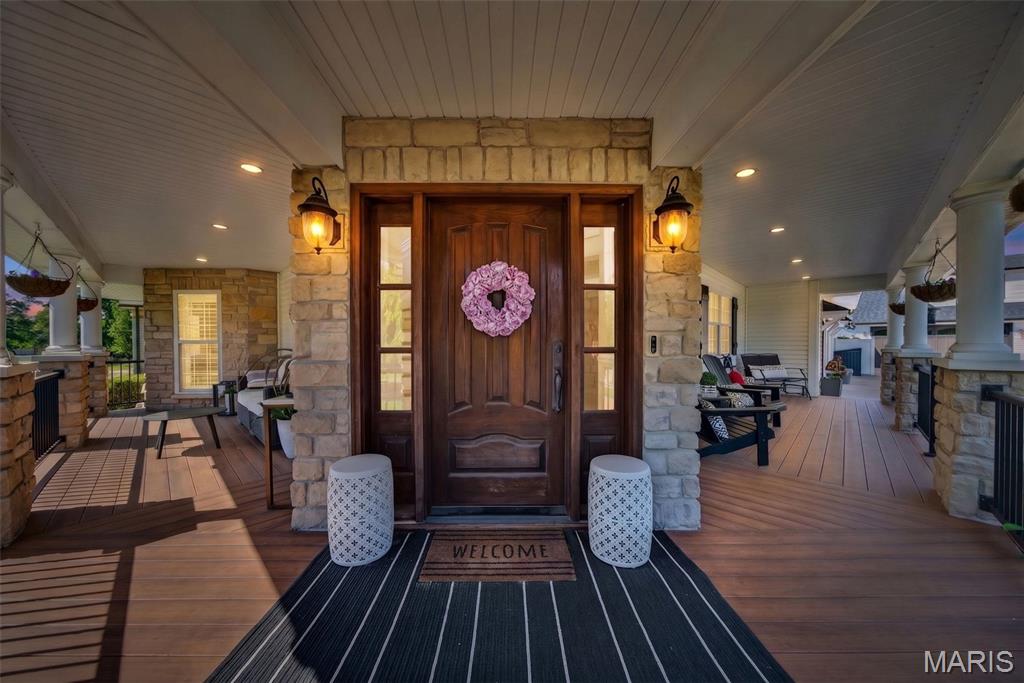 9801 Hilltop Drive
