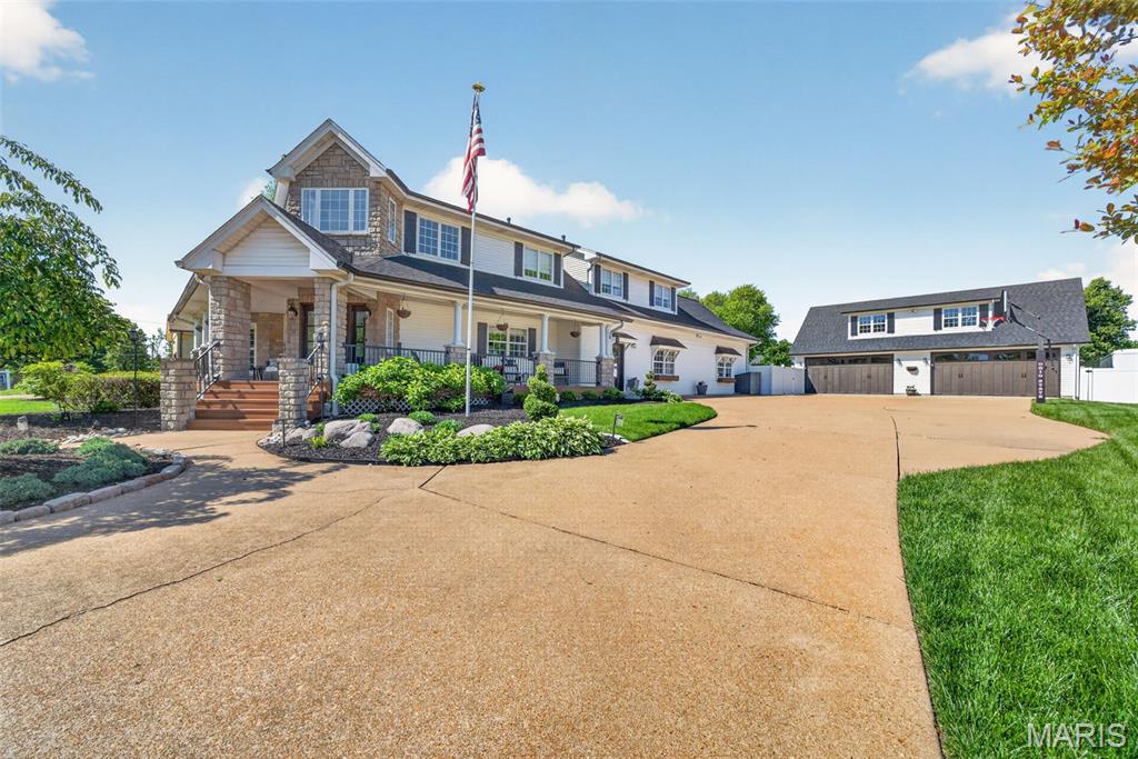 9801 Hilltop Drive