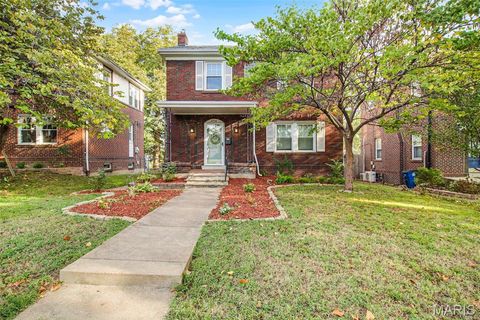 6721 Chamberlain Avenue University City MO 63130