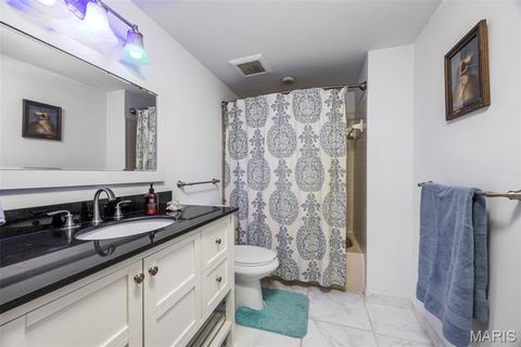 Tiny photo for 925 Maison Ladue Drive, Creve Coeur, MO 63141 (MLS # 25063788)