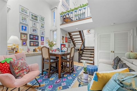 Tiny photo for 925 Maison Ladue Drive, Creve Coeur, MO 63141 (MLS # 25063788)