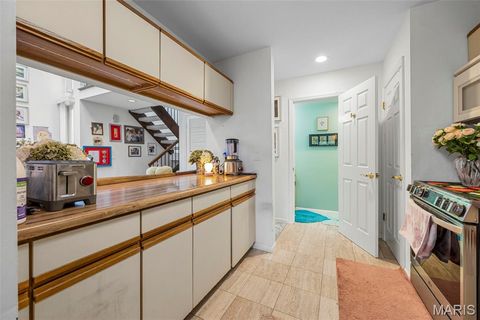 Tiny photo for 925 Maison Ladue Drive, Creve Coeur, MO 63141 (MLS # 25063788)