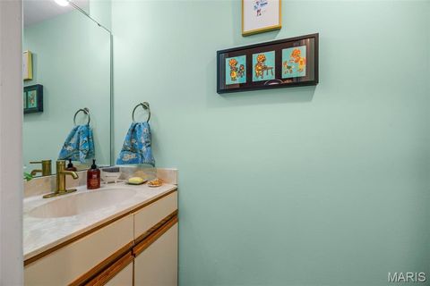 Tiny photo for 925 Maison Ladue Drive, Creve Coeur, MO 63141 (MLS # 25063788)