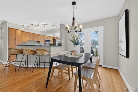 Tiny photo for 954 Rochdale Drive, Kirkwood, MO 63122 (MLS # 26006501)