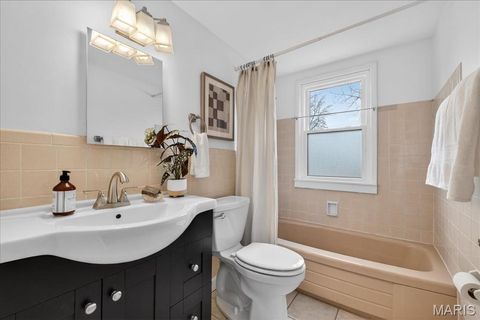 Tiny photo for 954 Rochdale Drive, Kirkwood, MO 63122 (MLS # 26006501)