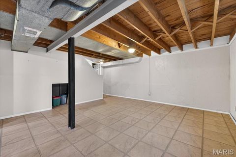 Tiny photo for 954 Rochdale Drive, Kirkwood, MO 63122 (MLS # 26006501)