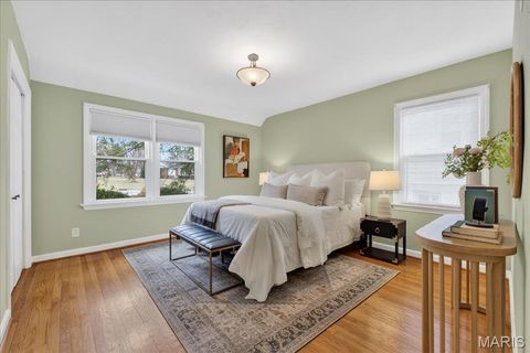 Tiny photo for 954 Rochdale Drive, Kirkwood, MO 63122 (MLS # 26006501)