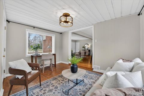 Tiny photo for 954 Rochdale Drive, Kirkwood, MO 63122 (MLS # 26006501)