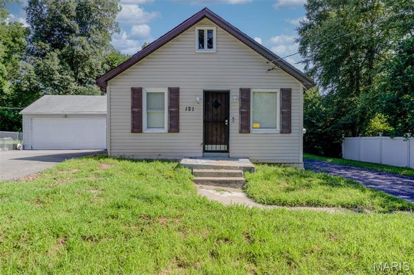 121 COBURG DR, SAINT LOUIS, MO 63137 - Image e8ccc15b5c91bb929e93097d2ec19e4e/3426323040