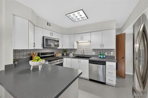 Tiny photo for 223 Woodridge Road, Kirkwood, MO 63122 (MLS # 26035059)
