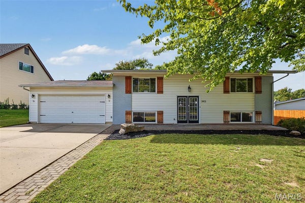 3413 GREINER DR, SAINT CHARLES, MO 63301 - Image e8e05c1b364dea091f1f63dd4b931449/3847912901