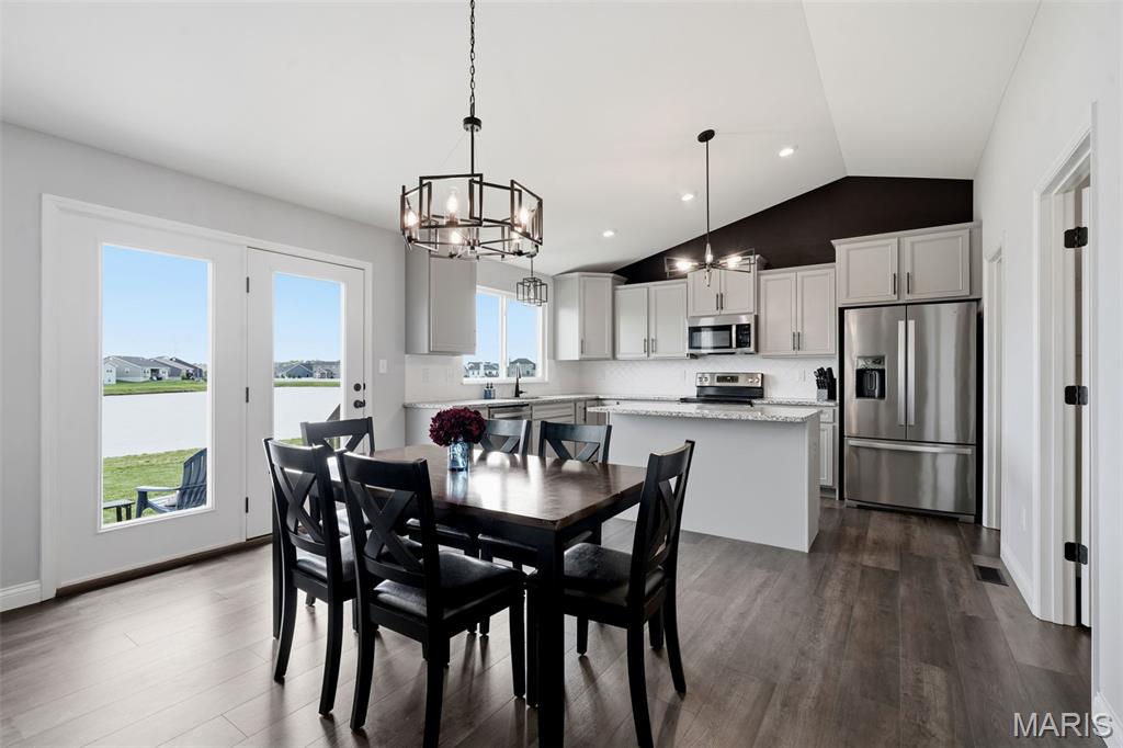 Charlestowne Landing #7 - Residential