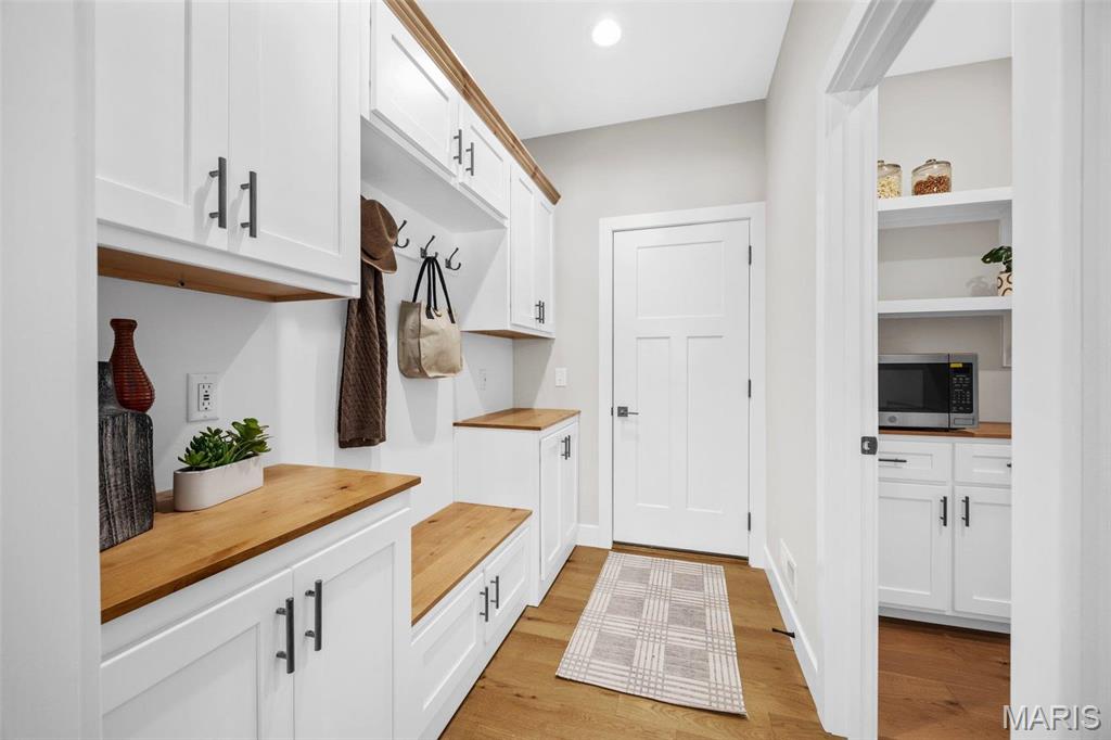 Wentzville, Missouri 63385, United States, 3 Bedrooms Bedrooms, ,3 BathroomsBathrooms,Residential,Active,140005