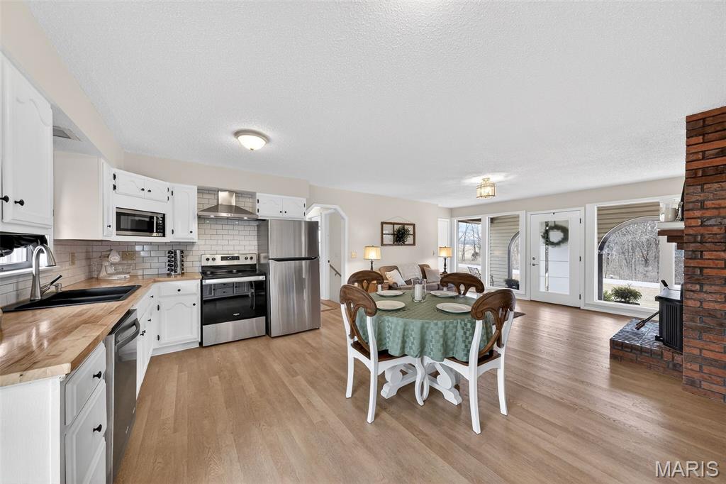 6469 Cuivre Ford Road