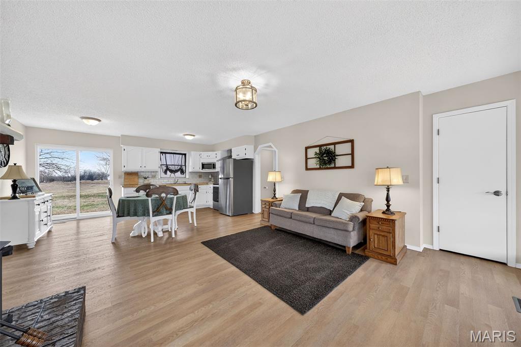 6469 Cuivre Ford Road