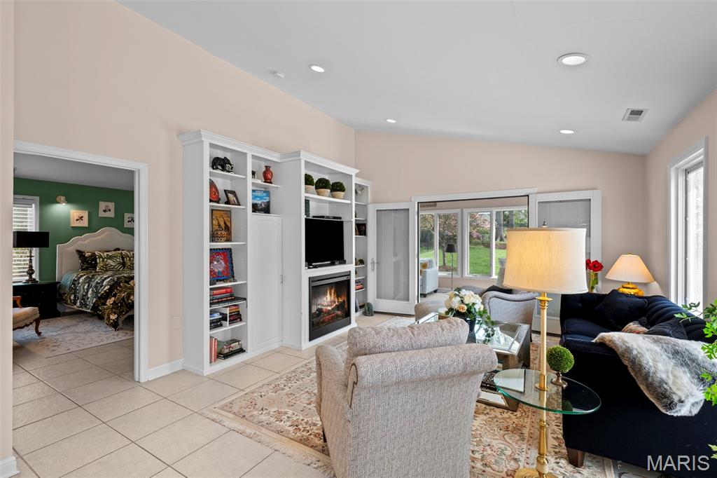 Louis J Bopp Estate - Residential