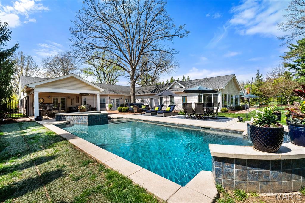 Louis J Bopp Estate - Residential