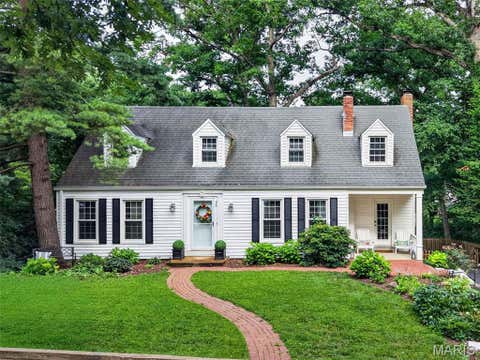 Photo of 35 Wildwood Lane, Kirkwood, MO 63122 (MLS # 26046604)